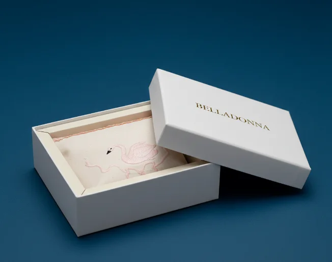 کیف آرایش قو